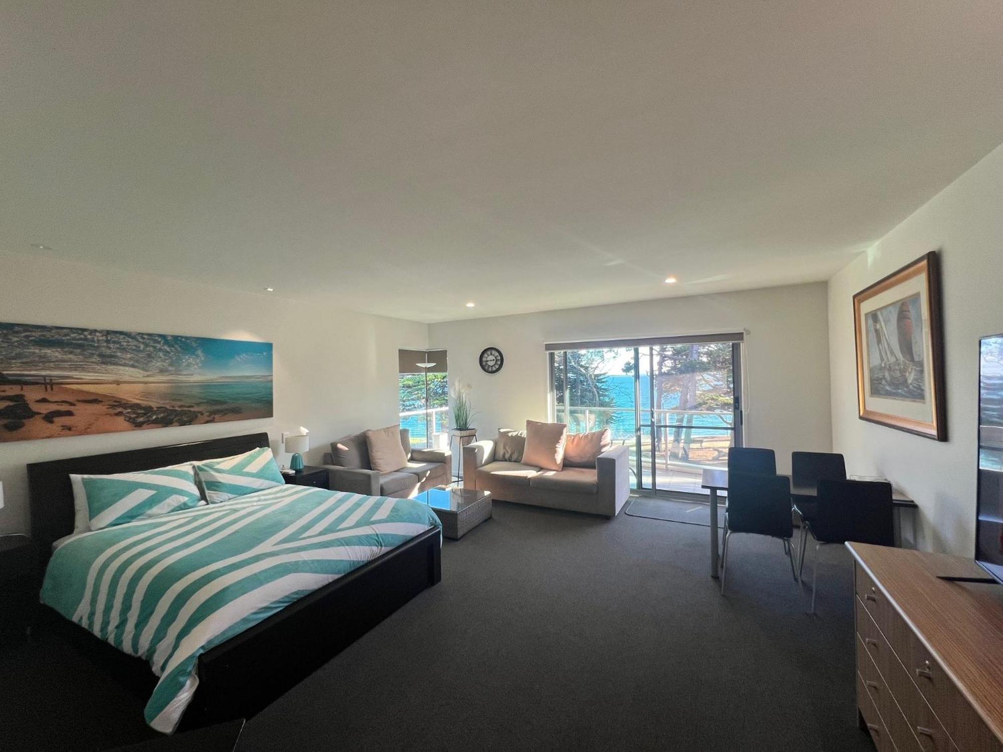Phillip Island Holiday Apartments Cowes Exteriör bild