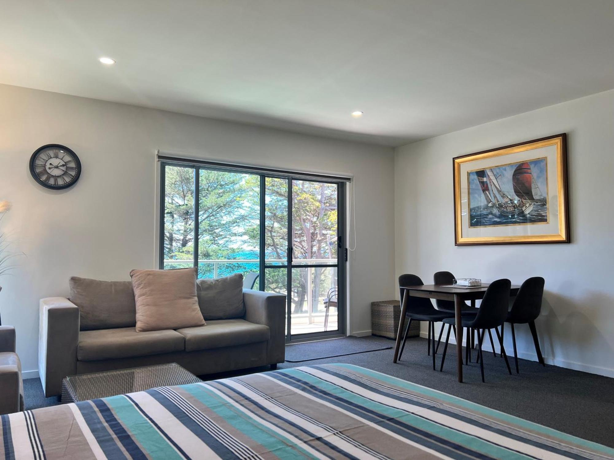 Phillip Island Holiday Apartments Cowes Exteriör bild